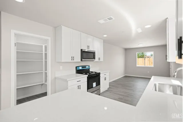 $420,000 | Undisclosed Address, Bakersfield, CA 93307