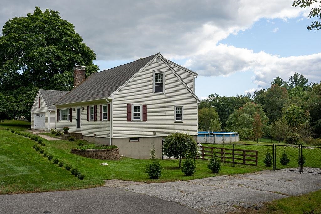 85 Litchfield Road Londonderry, NH 03053 - Photo 2 of 40 Gallery Image 2