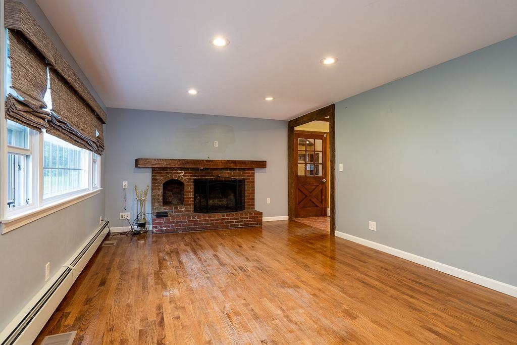 85 Litchfield Road Londonderry, NH 03053 - Photo 12 of 40 Gallery Image 12