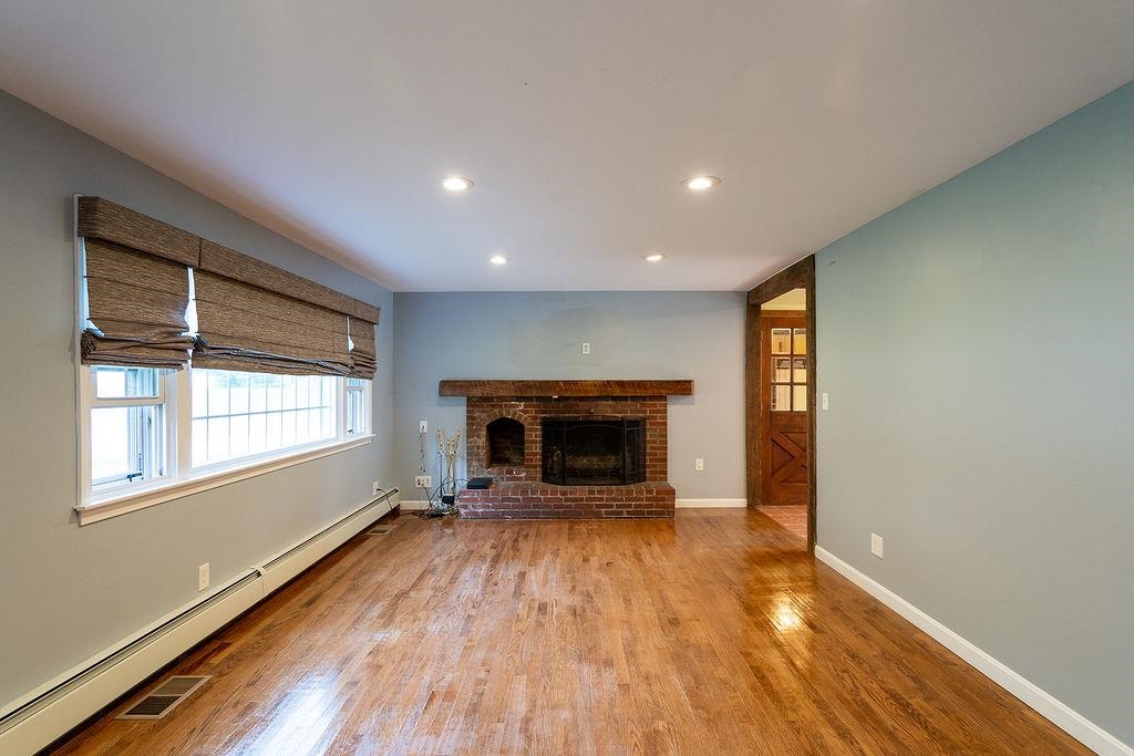 85 Litchfield Road Londonderry, NH 03053 - Photo 13 of 40 Gallery Image 13
