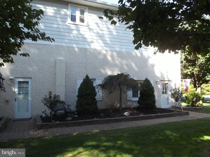 520 Robinson Road Carneys Point, NJ 08069 - Photo 2 of 19 Gallery Image 2