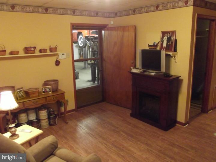520 Robinson Road Carneys Point, NJ 08069 - Photo 15 of 19 Gallery Image 15