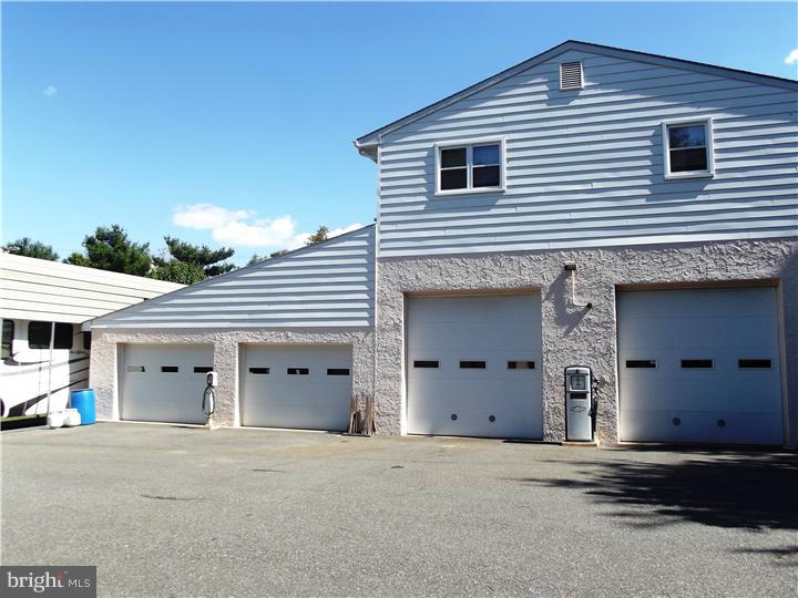 520 Robinson Road Carneys Point, NJ 08069 - Photo 18 of 19 Gallery Image 18