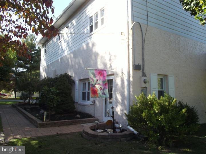 520 Robinson Road Carneys Point, NJ 08069 - Photo 3 of 19 Gallery Image 3