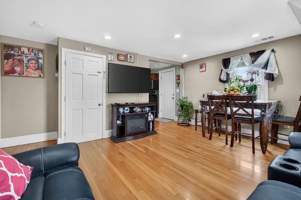 $695,000 | 531-531A Chatham Street, Lynn, MA 01904