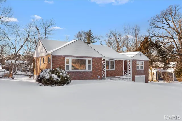 $120,000 | 3007 Wismer Avenue, Breckenridge Hills, MO 63114