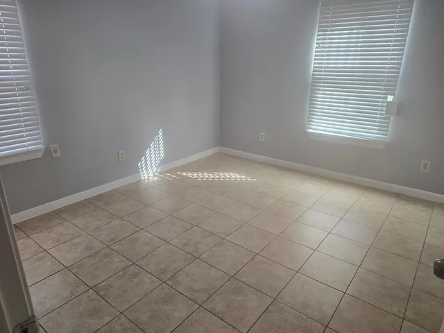 $1,595 | 4122 Beran Drive, Houston, TX 77045