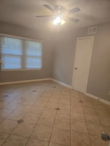 $1,595 | 4122 Beran Drive, Houston, TX 77045