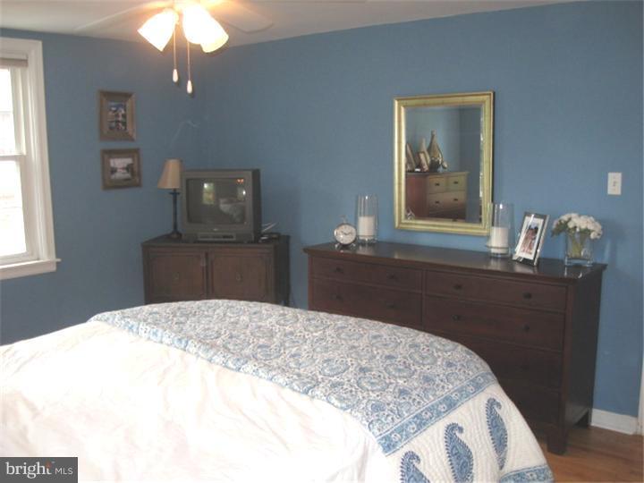 205 Fitzwilliams Road Bryn Mawr, PA 19010 - Photo 19 of 25 Bedroom - Main