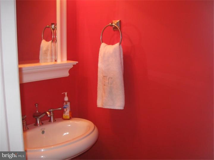 205 Fitzwilliams Road Bryn Mawr, PA 19010 - Photo 9 of 25 Half Bath