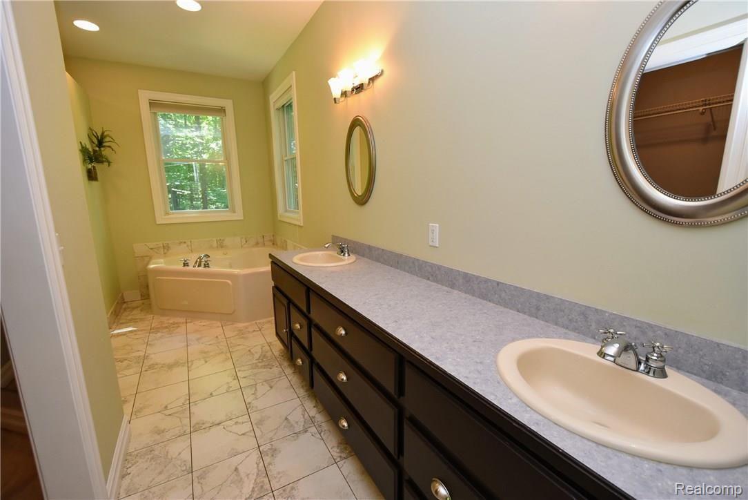 3460 McCormick Road Lapeer, MI 48446 - Photo 26 of 68 DSC_5709.jpg