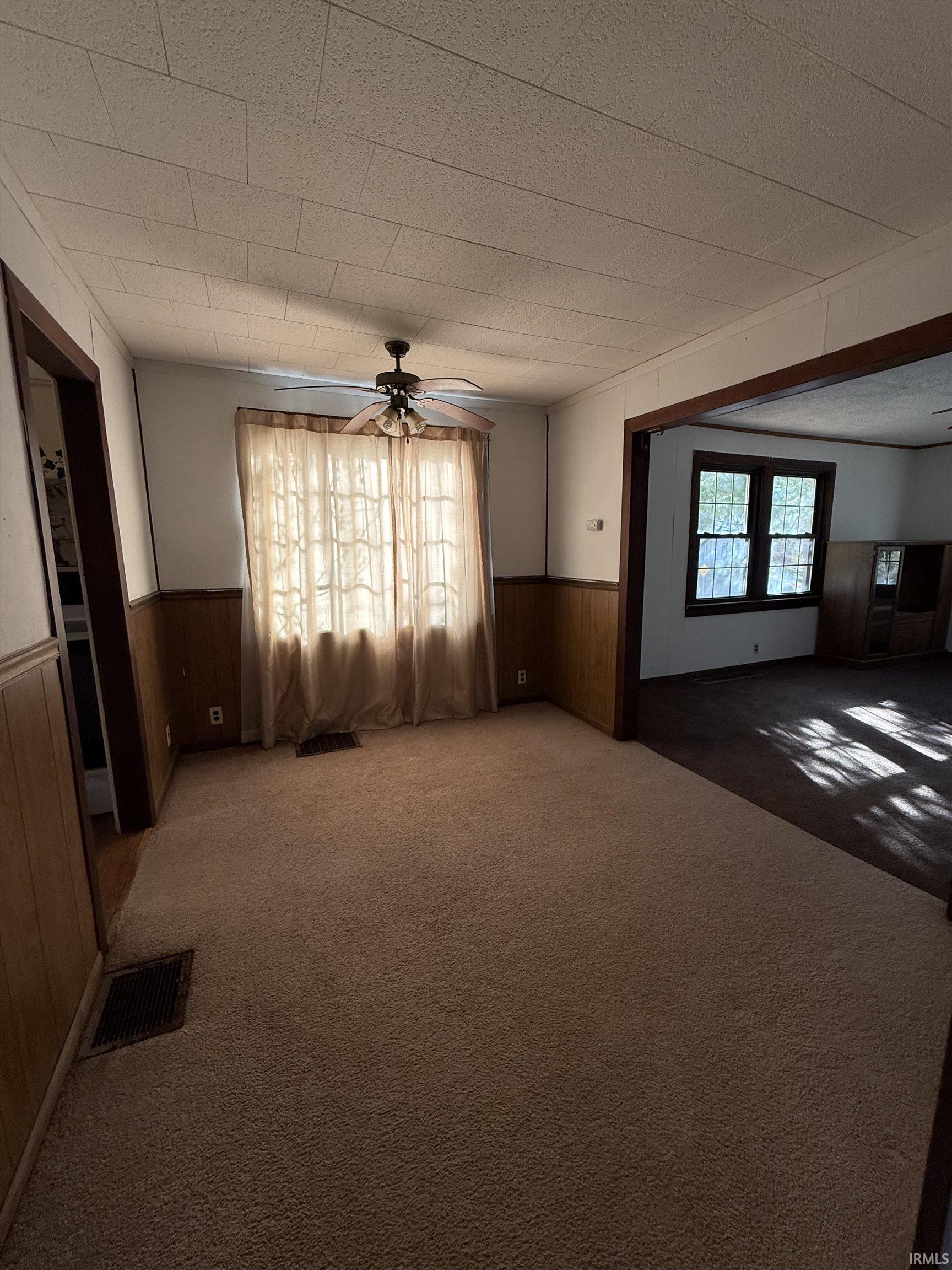 187 South Snowden Street Andrews, IN 46702 - Photo 4 of 10