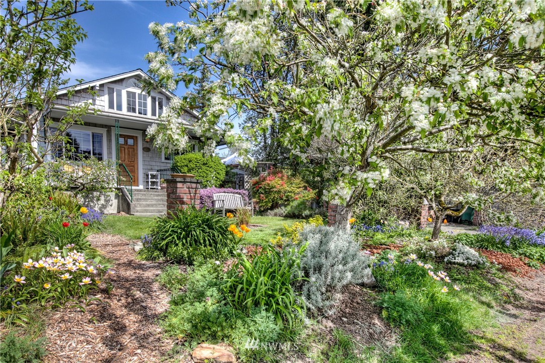 2148 North 86th Street Seattle, WA 98103 - Photo 1 of 25 Gallery Image 1