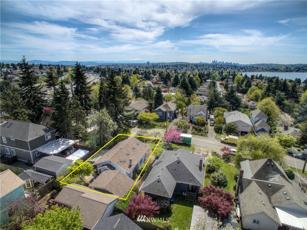 2148 North 86th Street Seattle, WA 98103 - Photo 2 of 25 Gallery Image 2