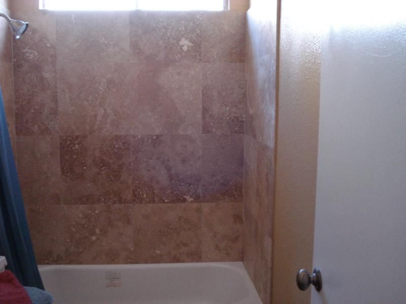 8446 West Piccadilly Road Phoenix, AZ 85037 - Photo 8 of 28 hall bath
