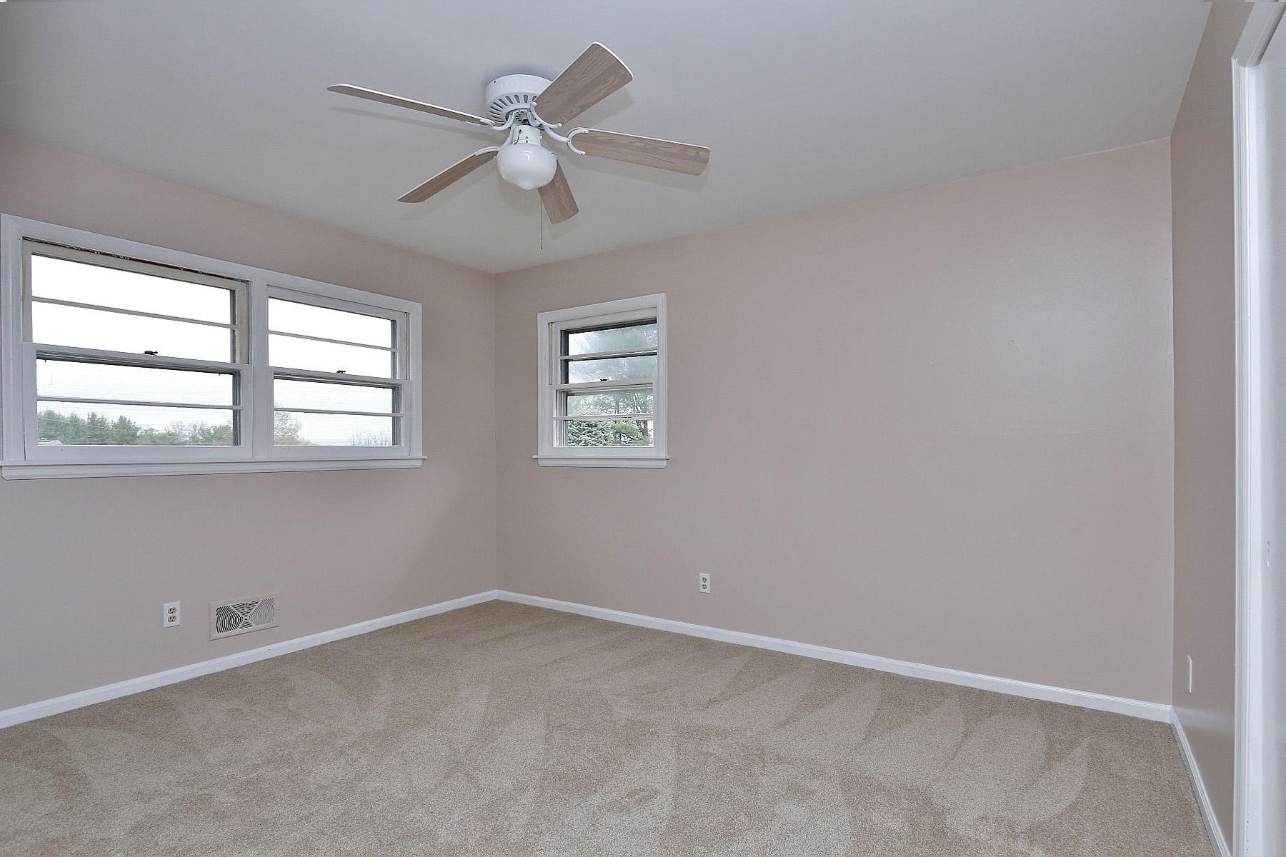 5828 Castle Rock Road Roanoke, VA 24018 - Photo 21 of 42 _MG_2237