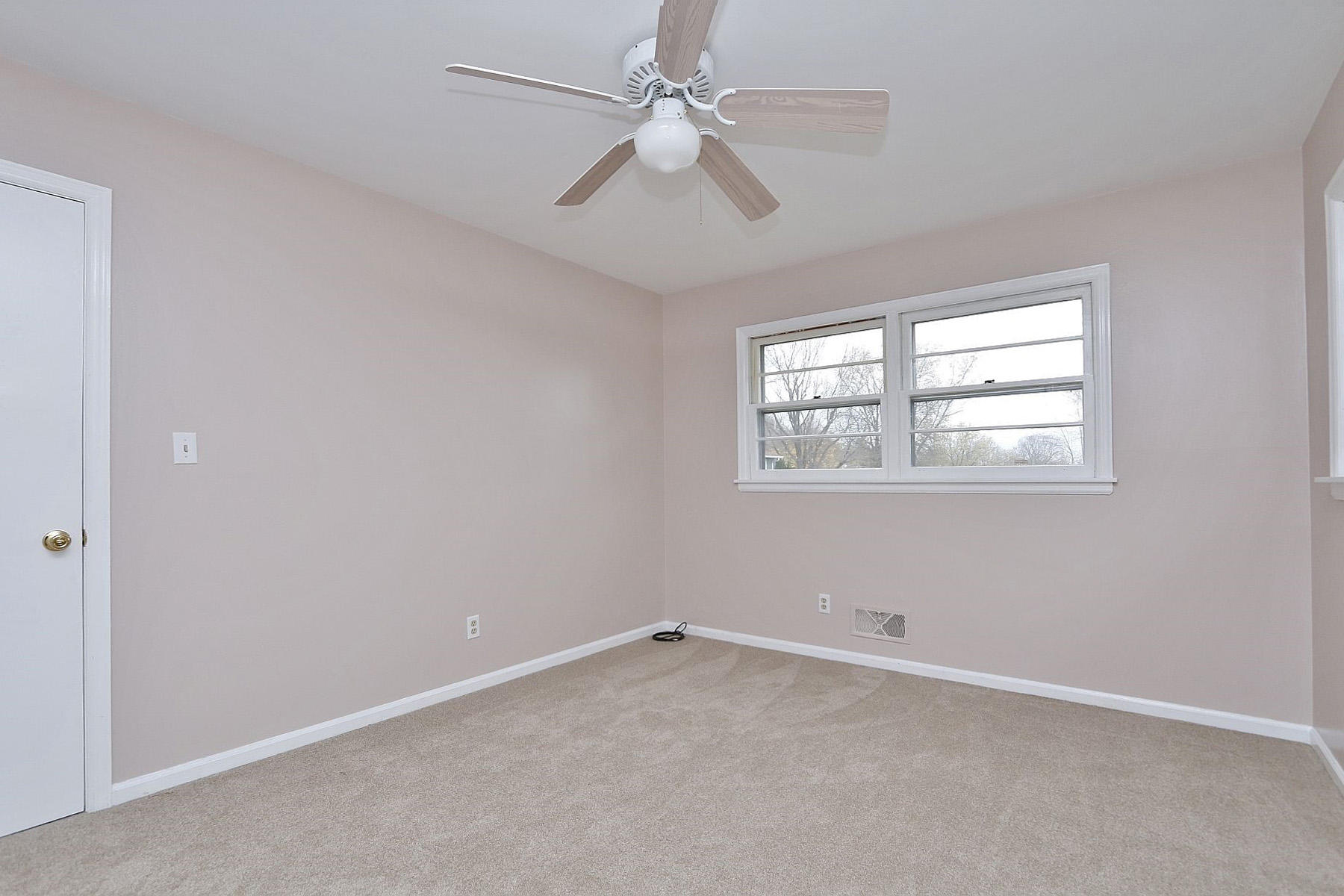 5828 Castle Rock Road Roanoke, VA 24018 - Photo 22 of 42 _MG_2238