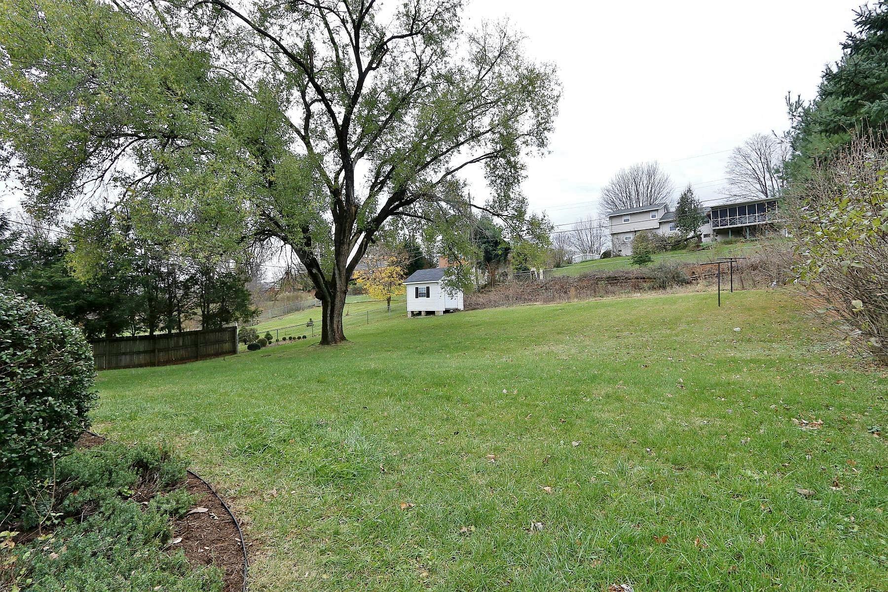 5828 Castle Rock Road Roanoke, VA 24018 - Photo 35 of 42 _MG_2269