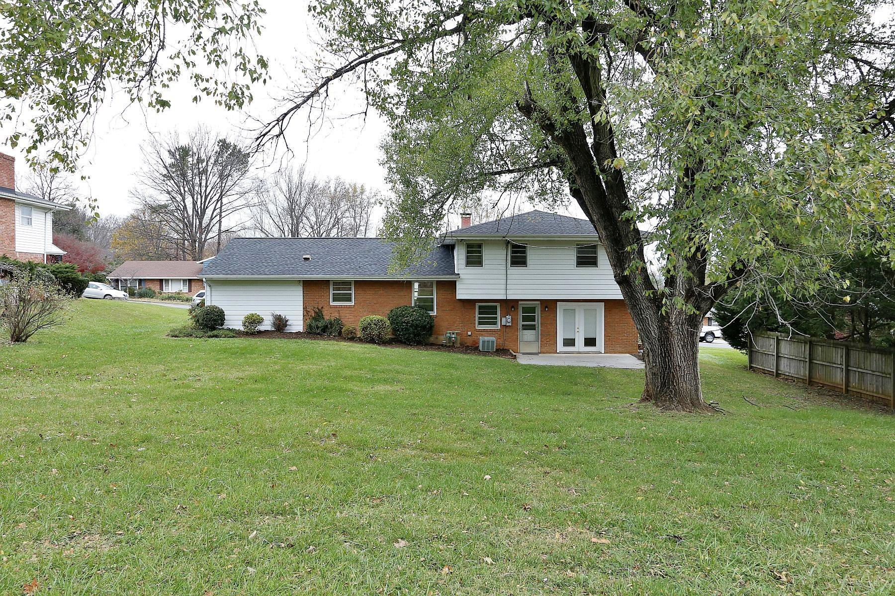 5828 Castle Rock Road Roanoke, VA 24018 - Photo 37 of 42 _MG_2275