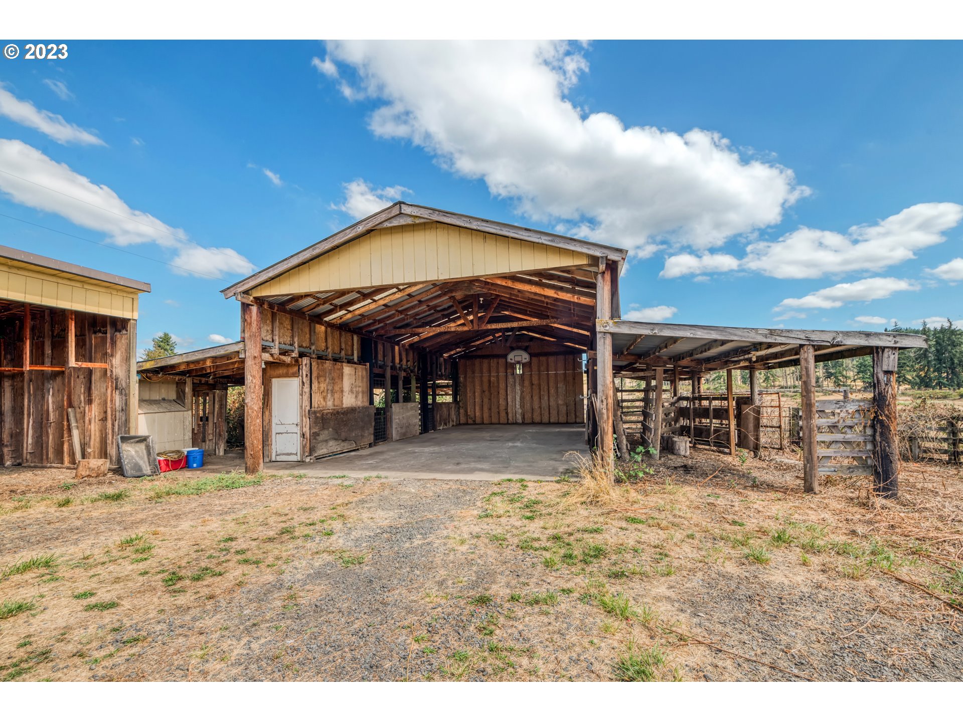 83369 Rattlesnake Road Dexter, OR 97431 - Photo 43 of 44 a view of a house with a outdoor space
