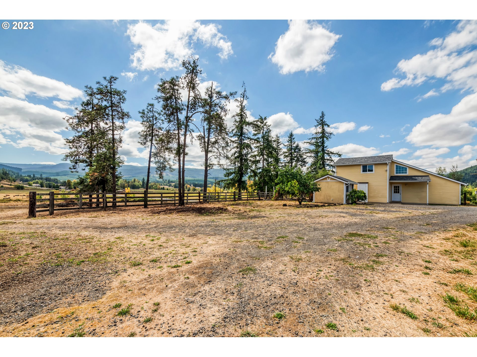 83369 Rattlesnake Road Dexter, OR 97431 - Photo 44 of 44 a view of a house with a yard
