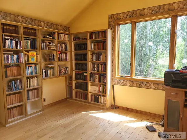 $496,000 | 3326 3400 North, Moore, ID 83255