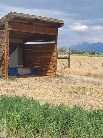 $496,000 | 3326 3400 North, Moore, ID 83255