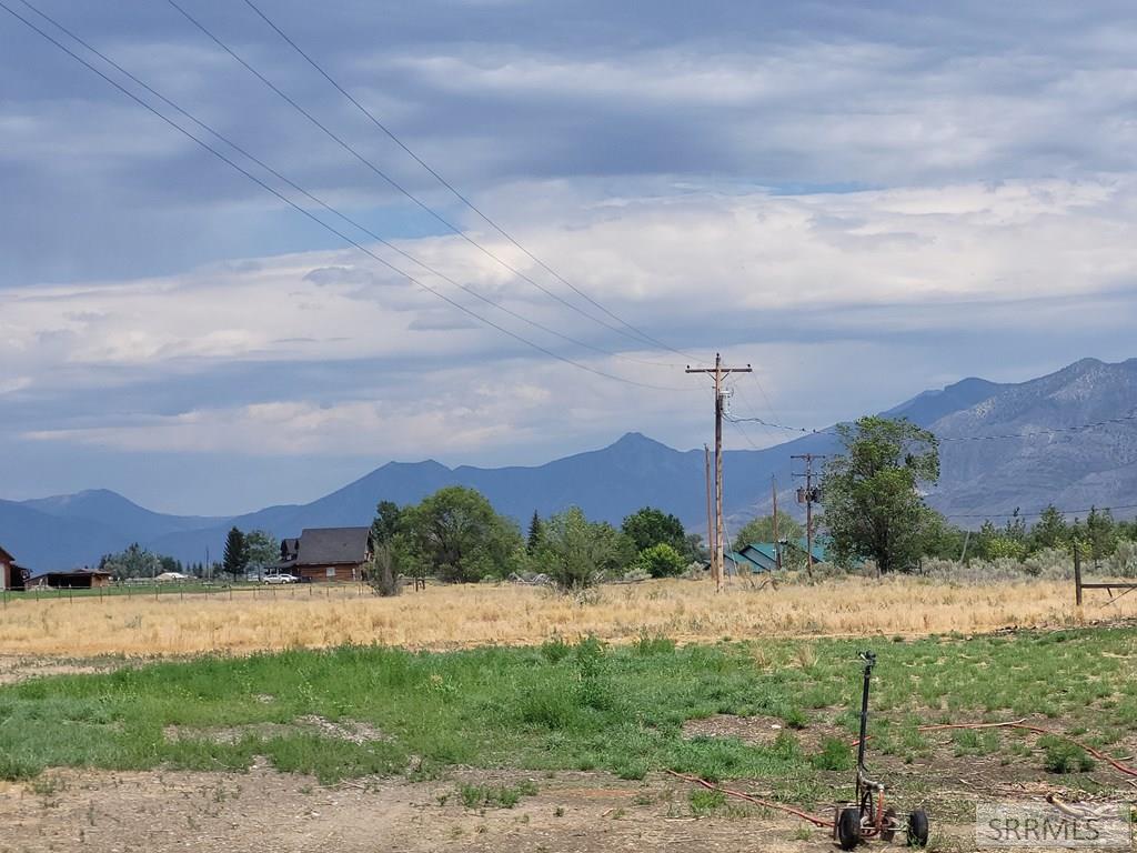 3326 3400 North Moore, ID 83255 - Photo 10 of 38