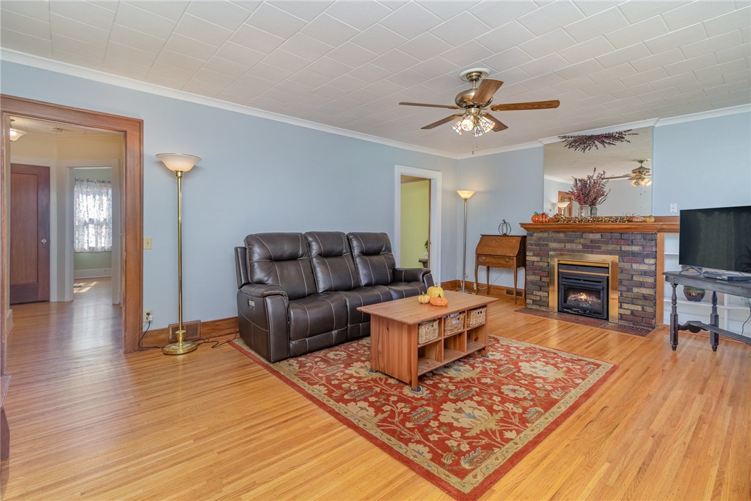 35 Chimayo Road Irondequoit, NY 14617 - Photo 11 of 50