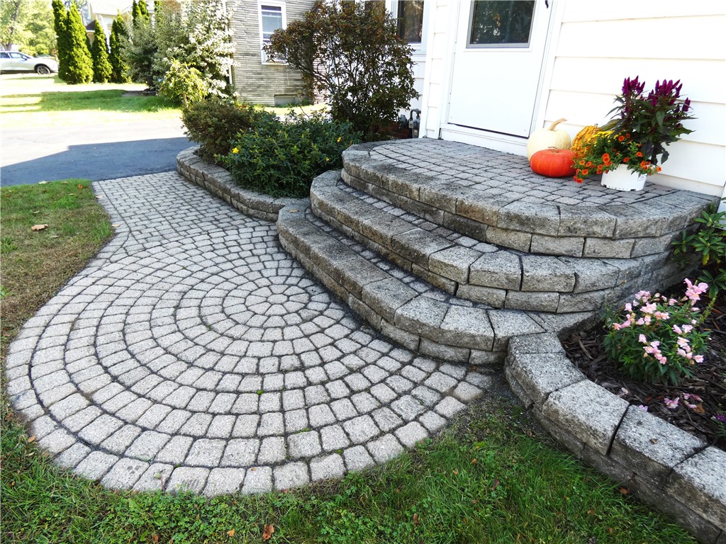 35 Chimayo Road Irondequoit, NY 14617 - Photo 4 of 50