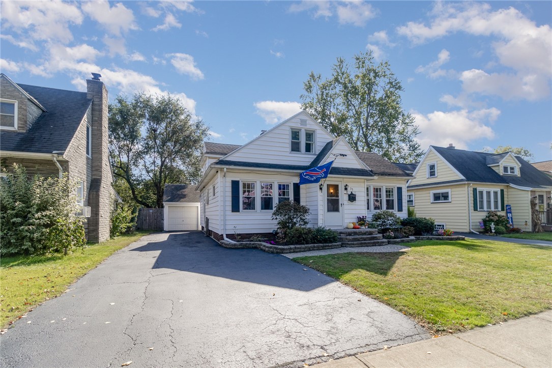 35 Chimayo Road Irondequoit, NY 14617 - Photo 9 of 50