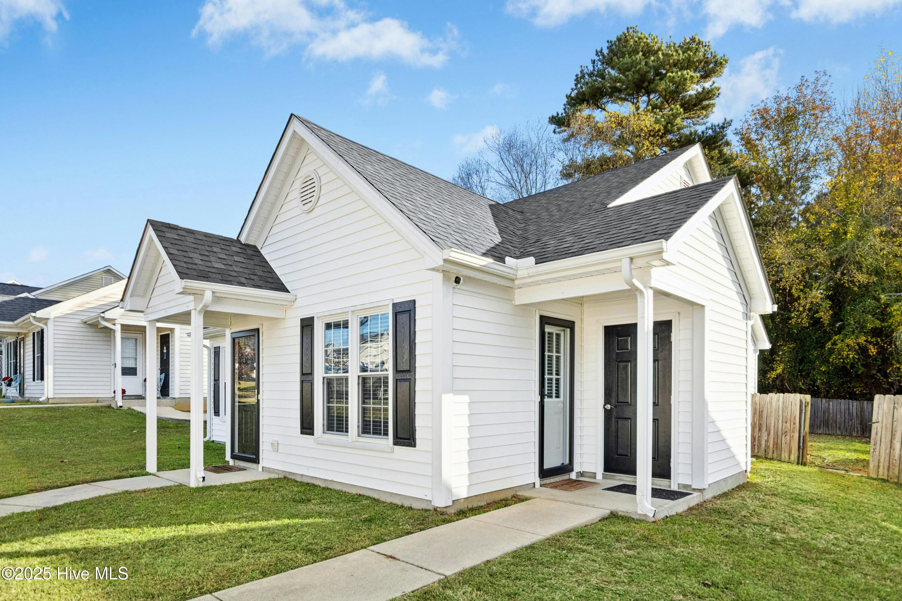 3039 Cranberry Ridge Drive Southwest Wilson, NC 27893 - Photo 2 of 22 003-488301-IMG_1076