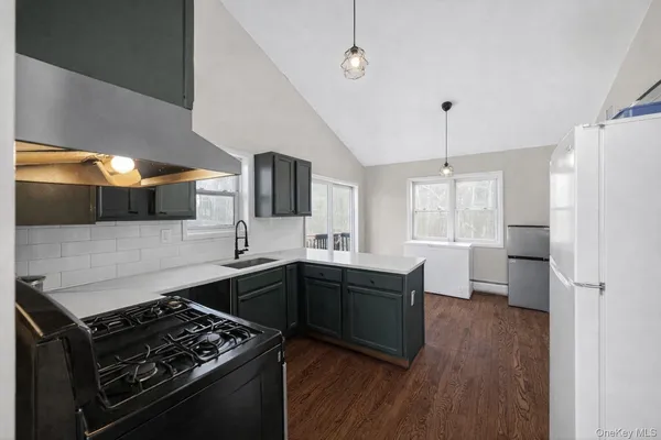 $865,000 | 12 Aron Court, Spring Valley, NY 10977