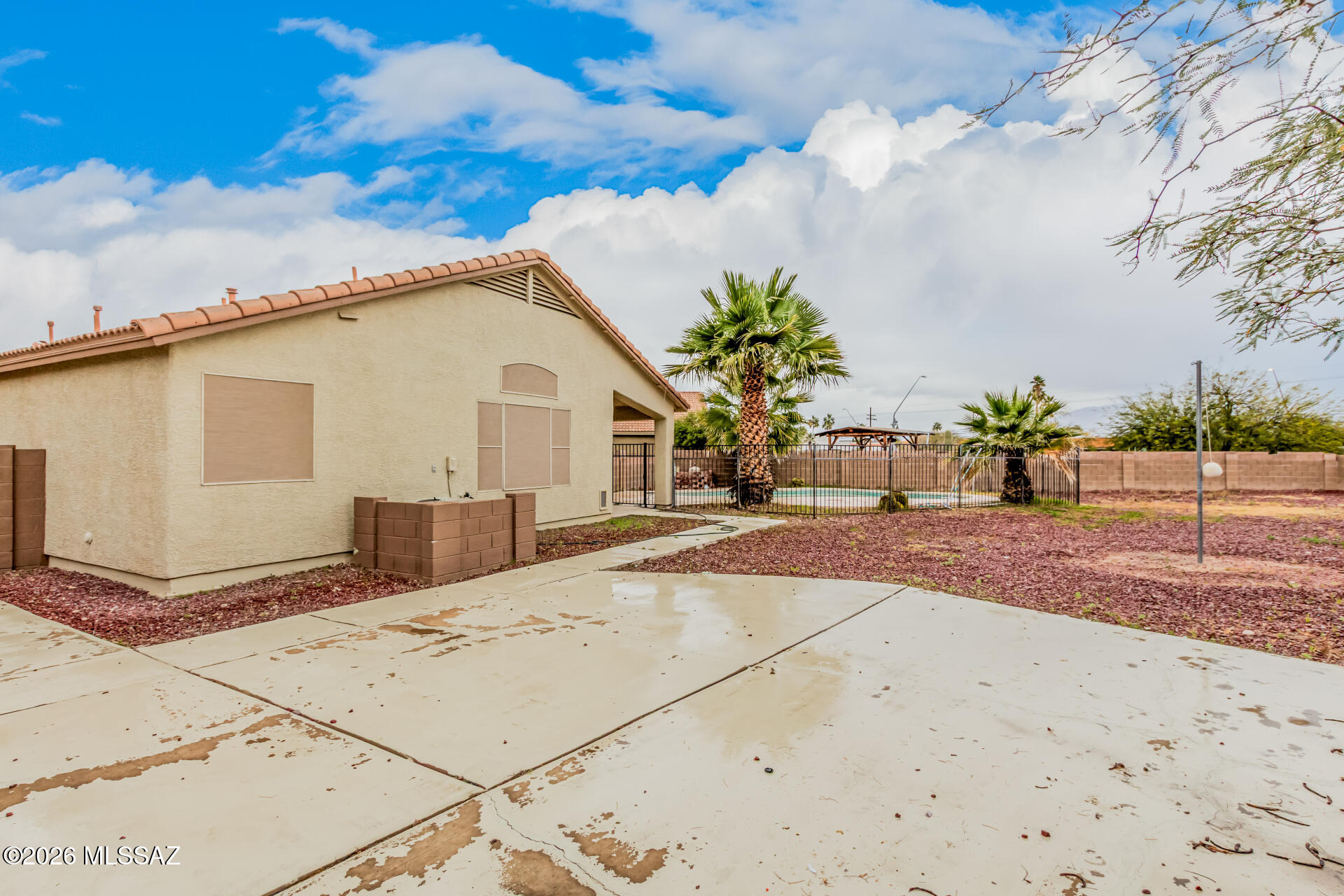 8509 East Sarnoff Ridge Loop Tucson, AZ 85710 - Photo 31 of 32