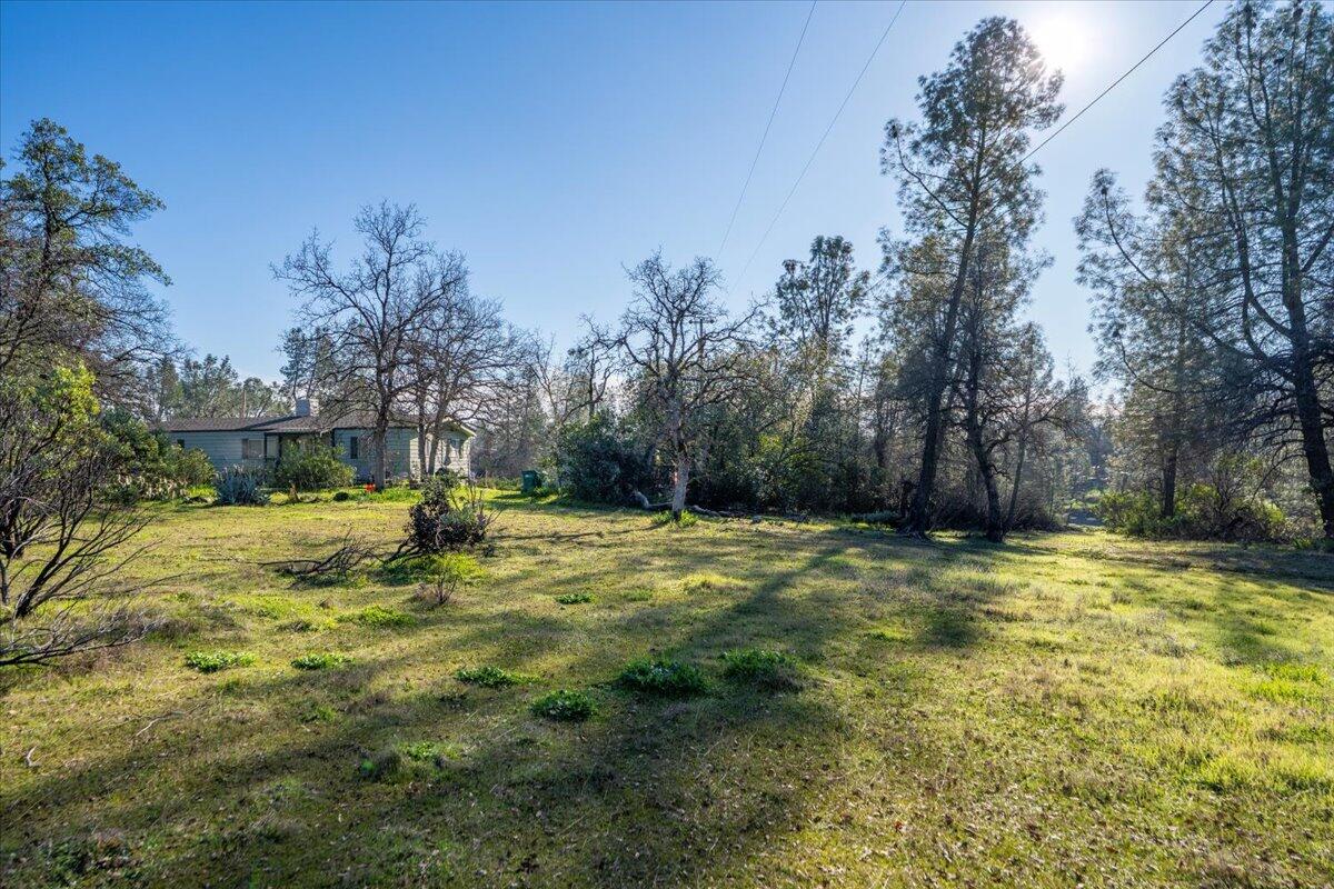 11746 Nash Road Redding, CA 96003 - Photo 14 of 15 38-11746 Nash Rd - E-38
