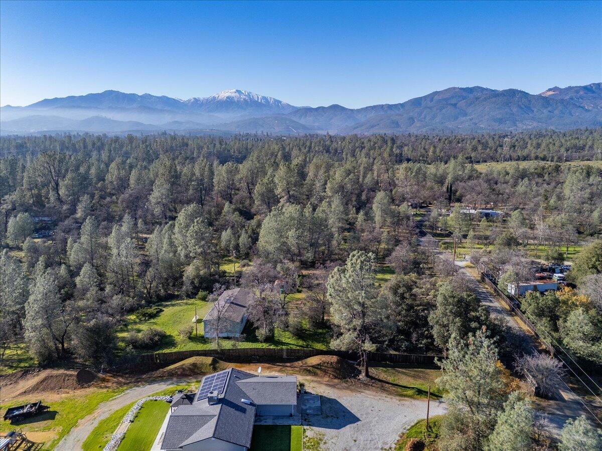 11746 Nash Road Redding, CA 96003 - Photo 6 of 15 09-11746 Nash Rd - E-7