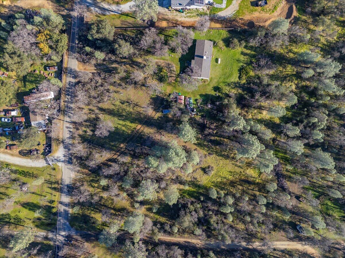 11746 Nash Road Redding, CA 96003 - Photo 7 of 15 16-11746 Nash Rd - E-15