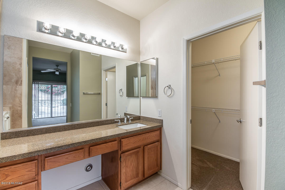 923 East Royal Oak Road Tucson, AZ 85755 - Photo 15 of 25