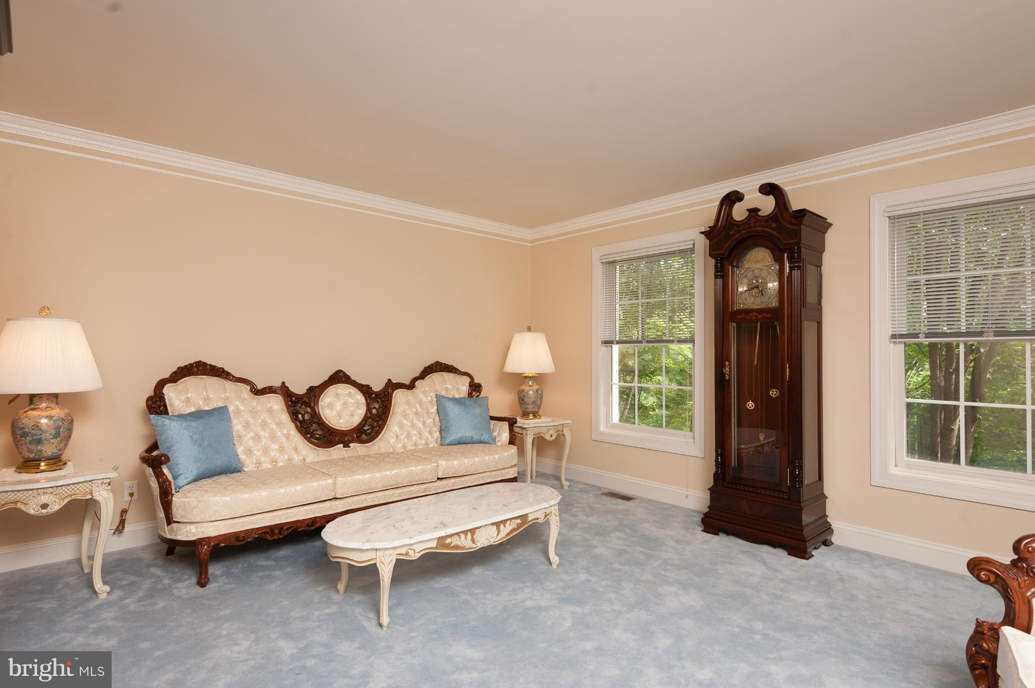 2707 Ogleton Road Annapolis, MD 21403 - Photo 7 of 30 Living Room