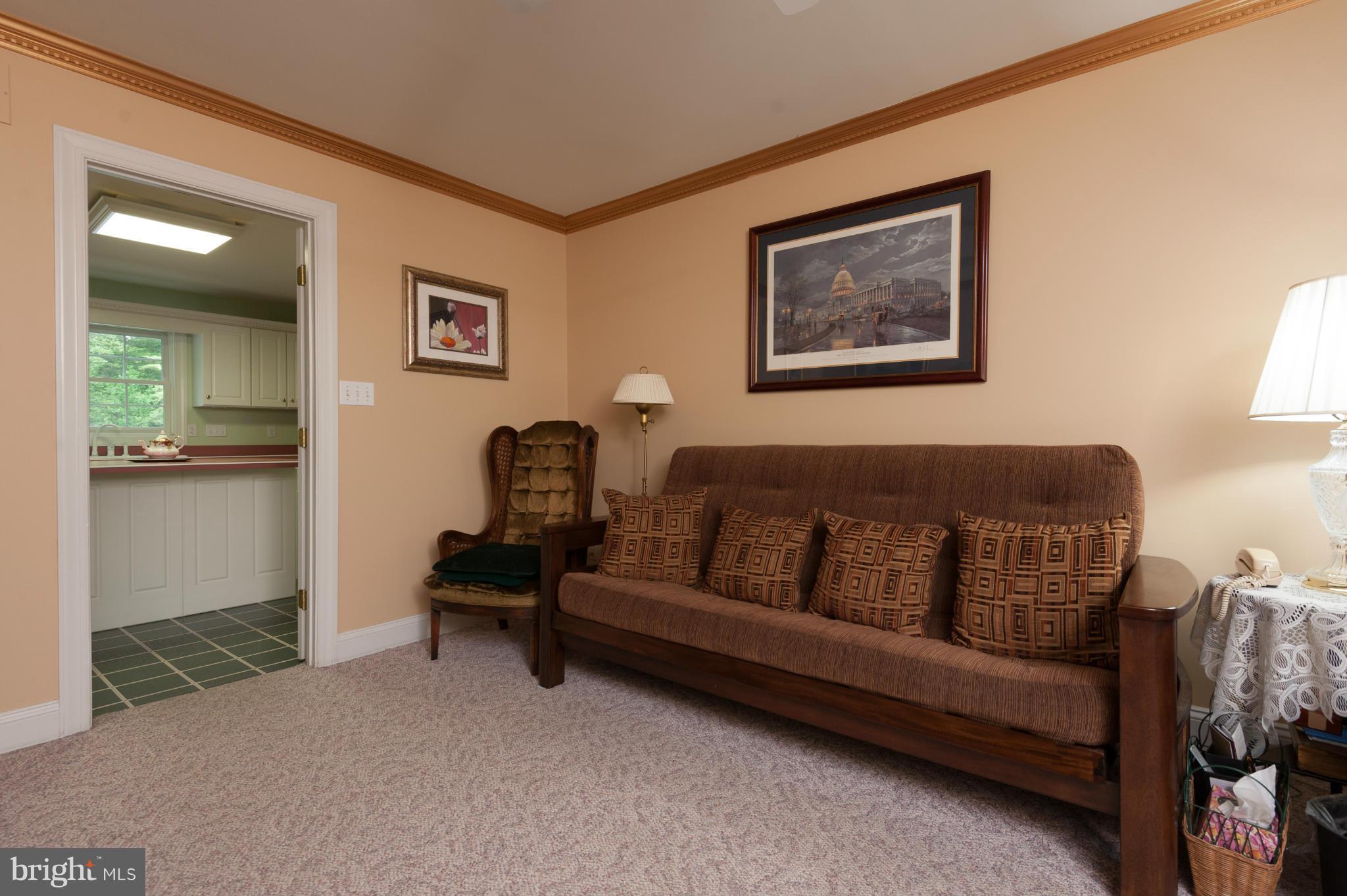 2707 Ogleton Road Annapolis, MD 21403 - Photo 8 of 30 Family Room