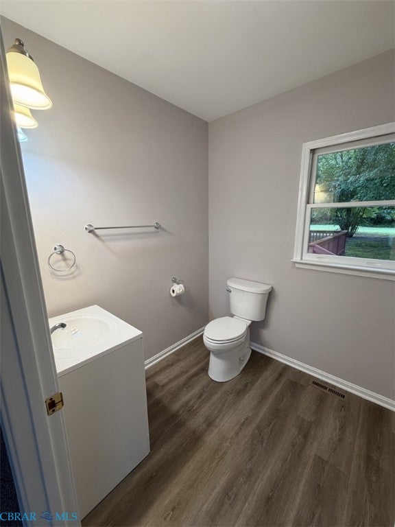 728 Greys Point Road Topping, VA 23169 - Photo 10 of 23 Gallery Image 10