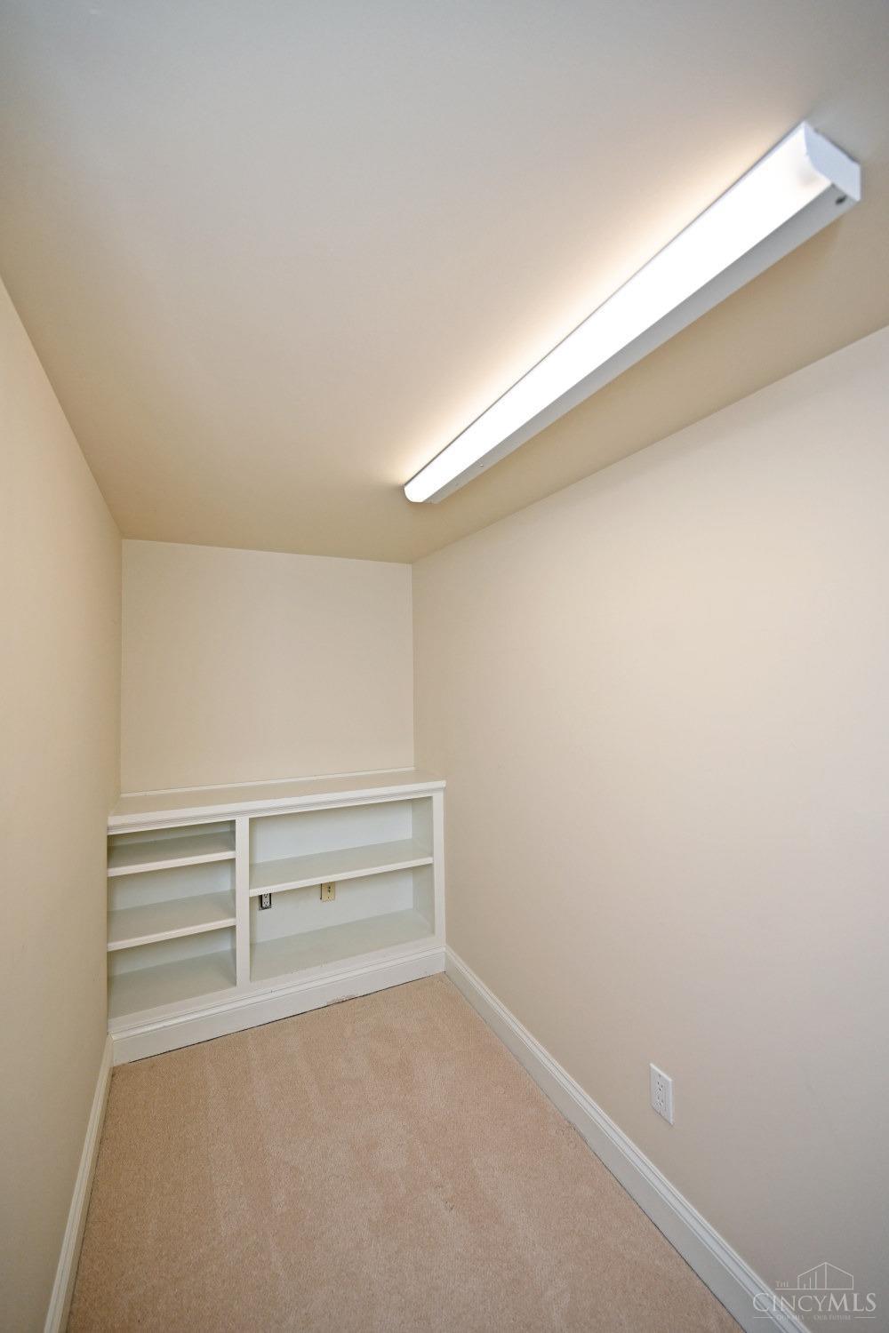2476 Grandin Road Cincinnati, OH 45208 - Photo 44 of 59 Gallery Image 44