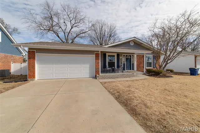 $239,900 | 1598 Matlock Drive, Florissant, MO 63031
