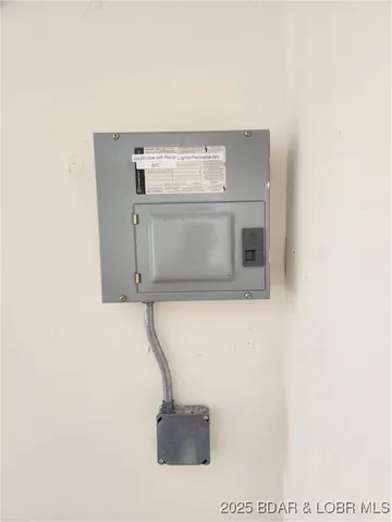 $295,000 | 30992 Wright Drive, Rocky Mount, MO 65072