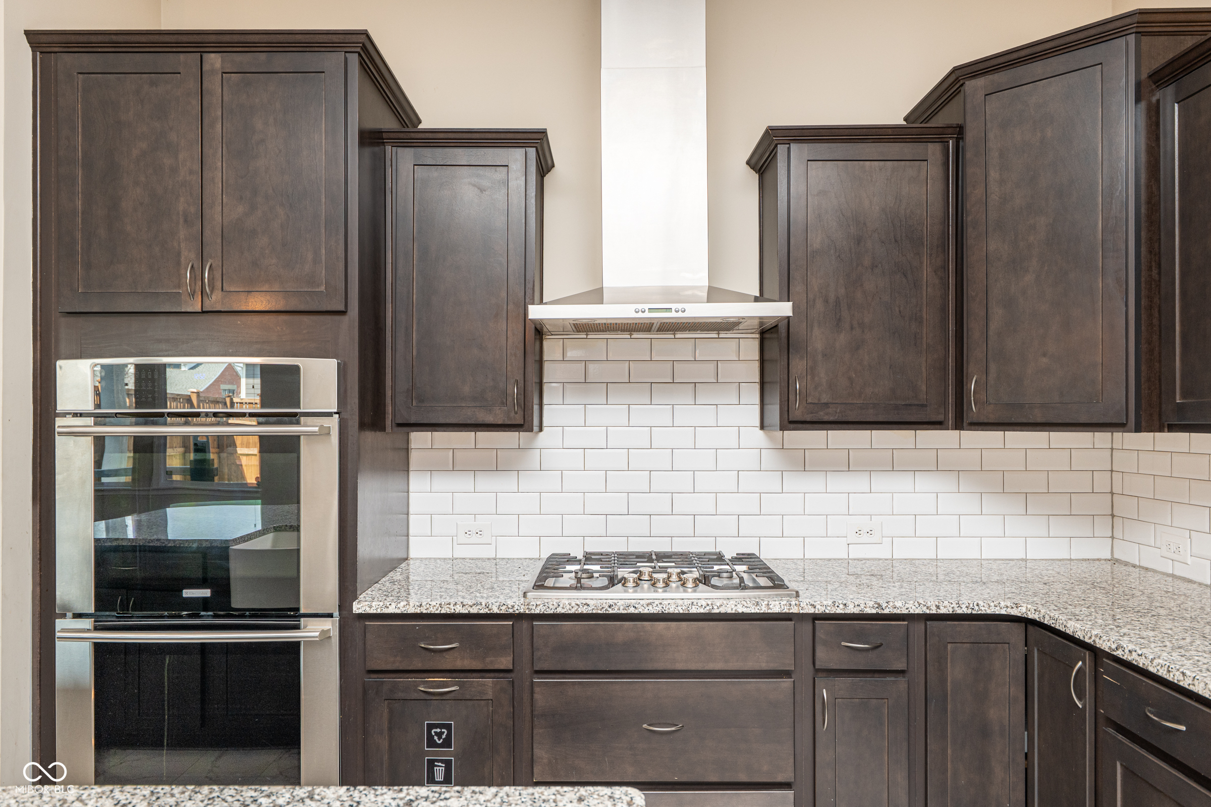 9124 Hawkins Road Indianapolis, IN 46216 - Photo 12 of 30