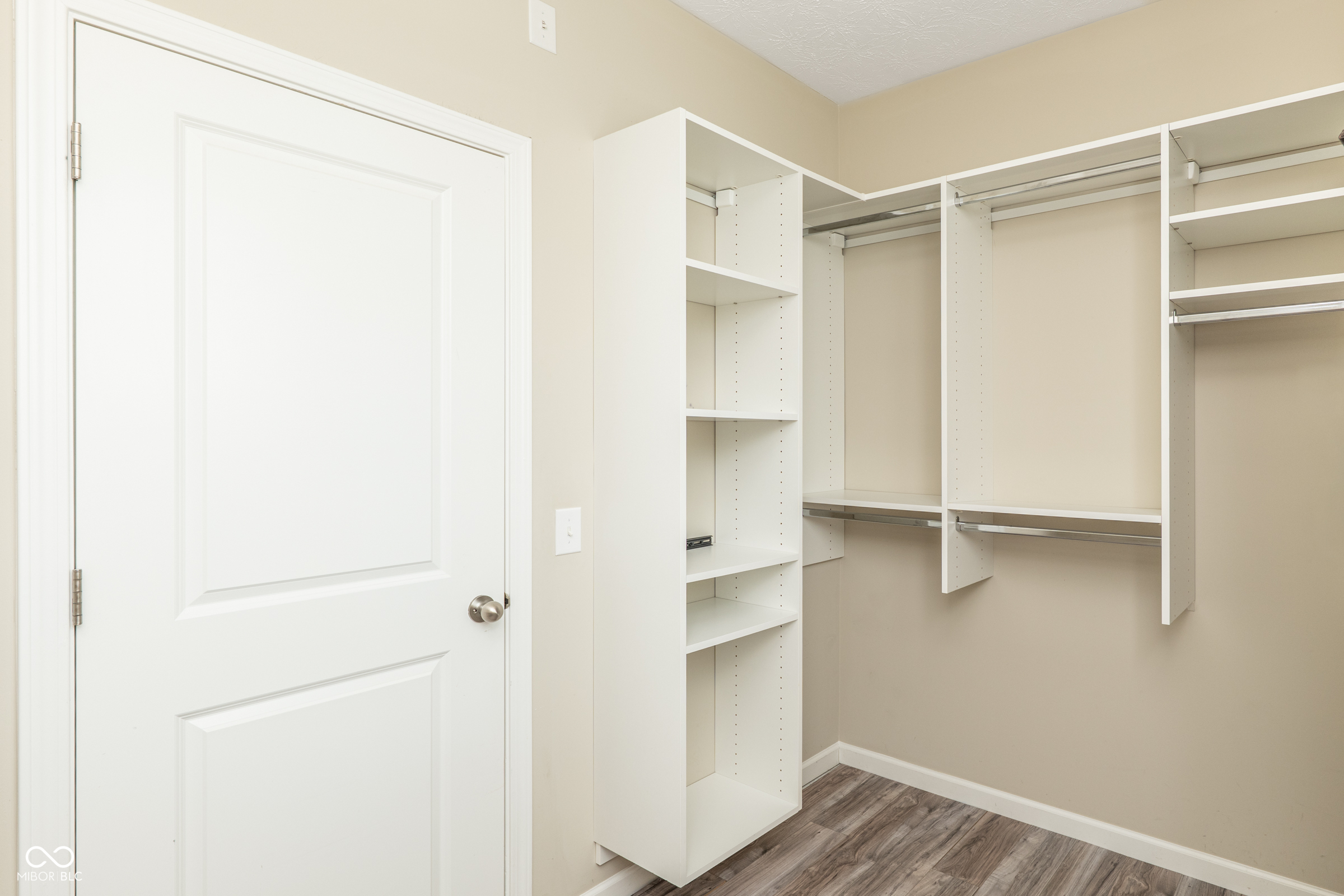 9124 Hawkins Road Indianapolis, IN 46216 - Photo 21 of 30