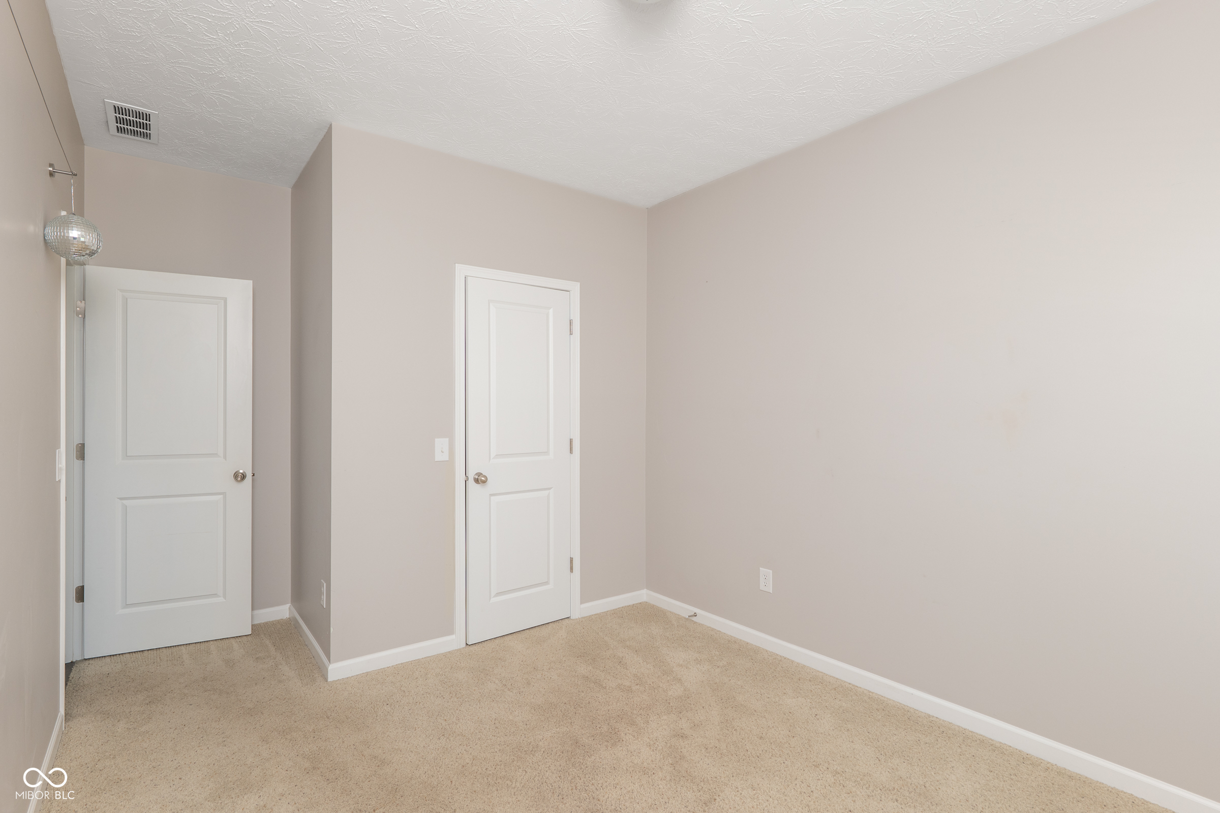 9124 Hawkins Road Indianapolis, IN 46216 - Photo 26 of 30