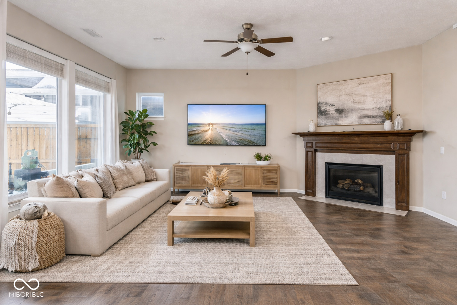 9124 Hawkins Road Indianapolis, IN 46216 - Photo 4 of 30