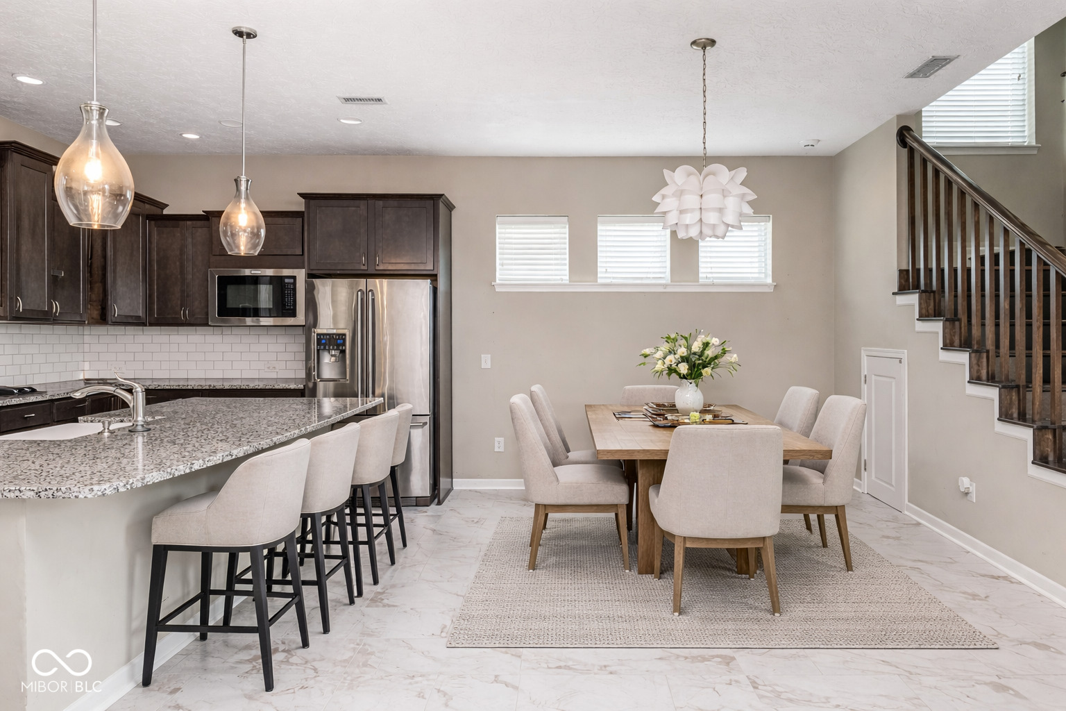 9124 Hawkins Road Indianapolis, IN 46216 - Photo 5 of 30