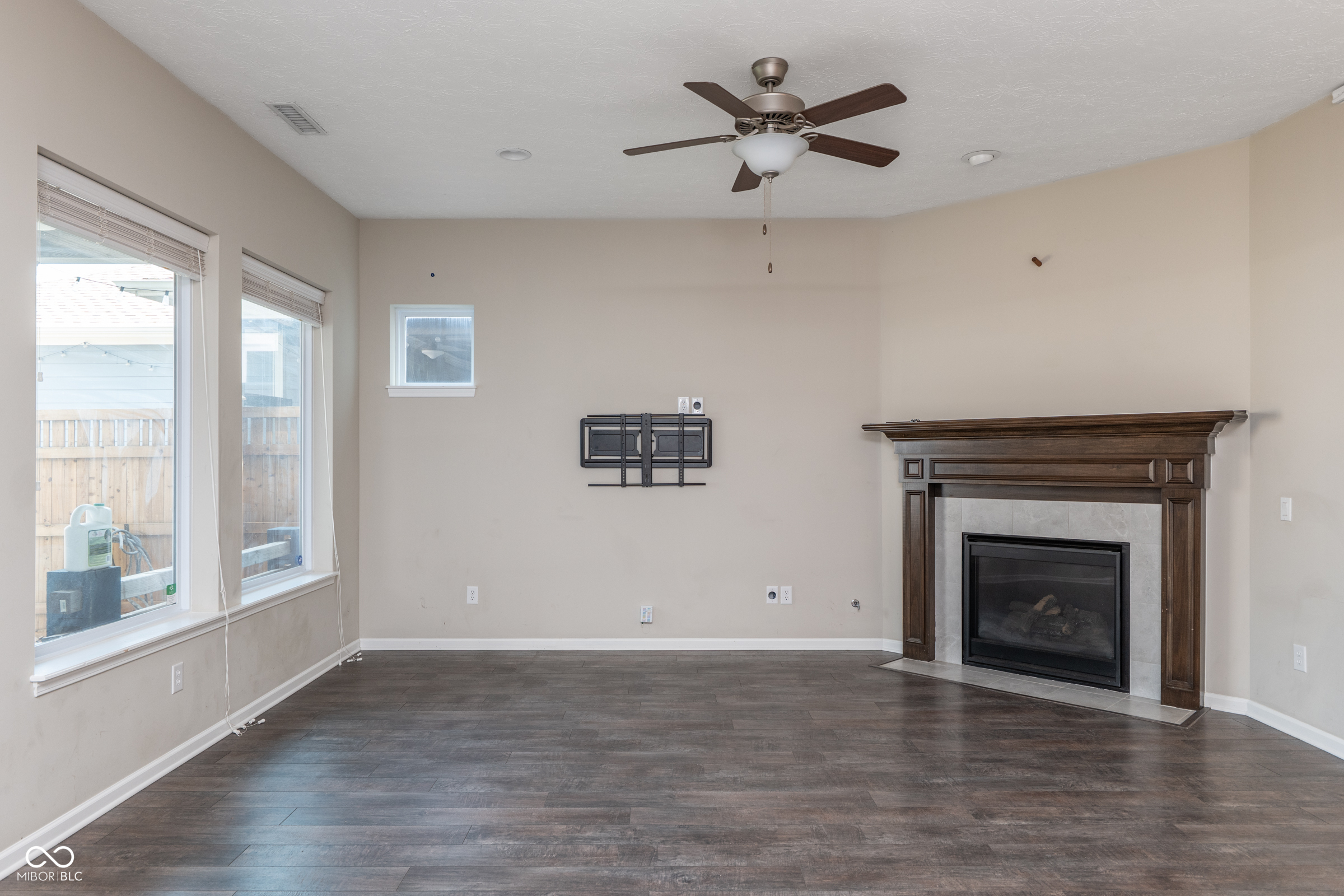 9124 Hawkins Road Indianapolis, IN 46216 - Photo 10 of 30